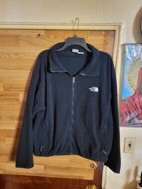 The North Face Black Fleece Jacket Men’s Size Medium